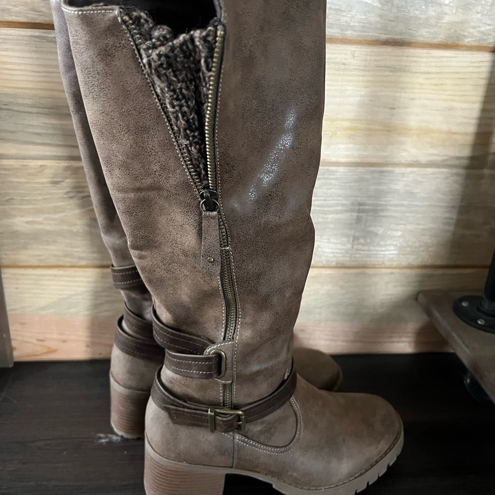 Brown boots